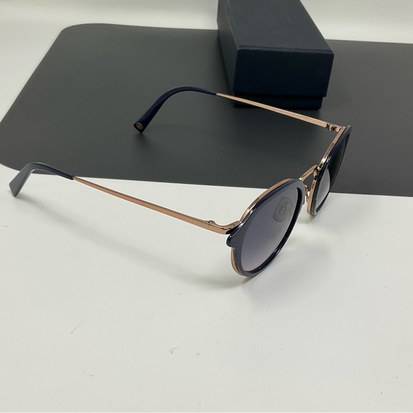 Warby Parker Wyatt 3972 navy blue rose gold main image 7